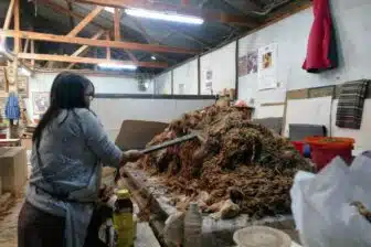 L'usine de papier fait main